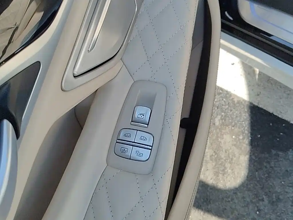 BMW 7 Series 2021 — фото 12