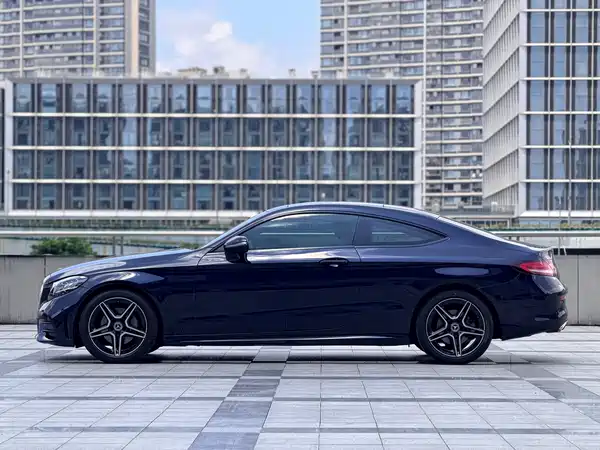 Mercedes-Benz C-Class 2021