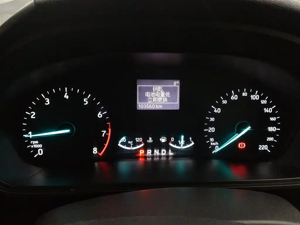 Ford Ecosport 2018 — фото 12