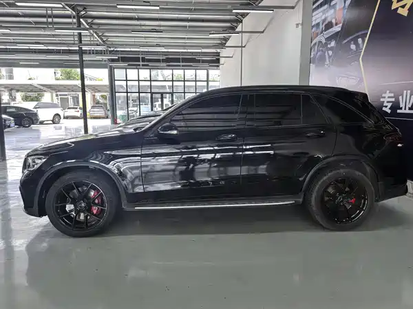 Mercedes-Benz GLC AMG 2021