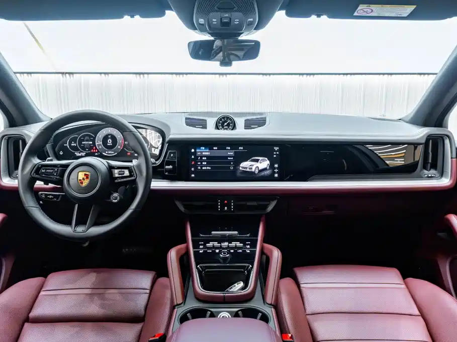 Porsche Cayenne 2024 — фото 15