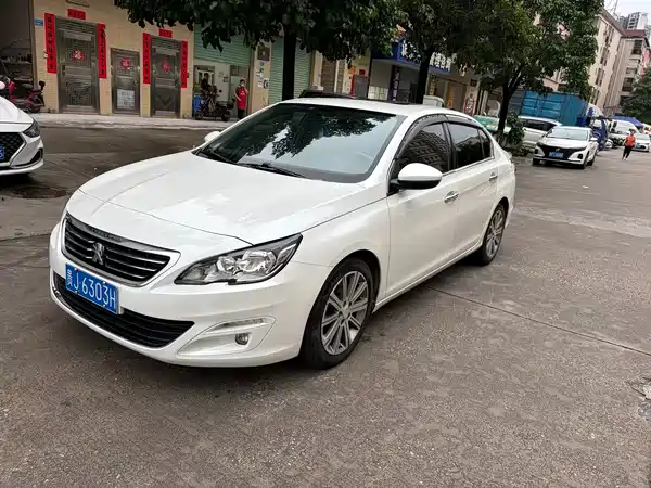 Peugeot 408 2016