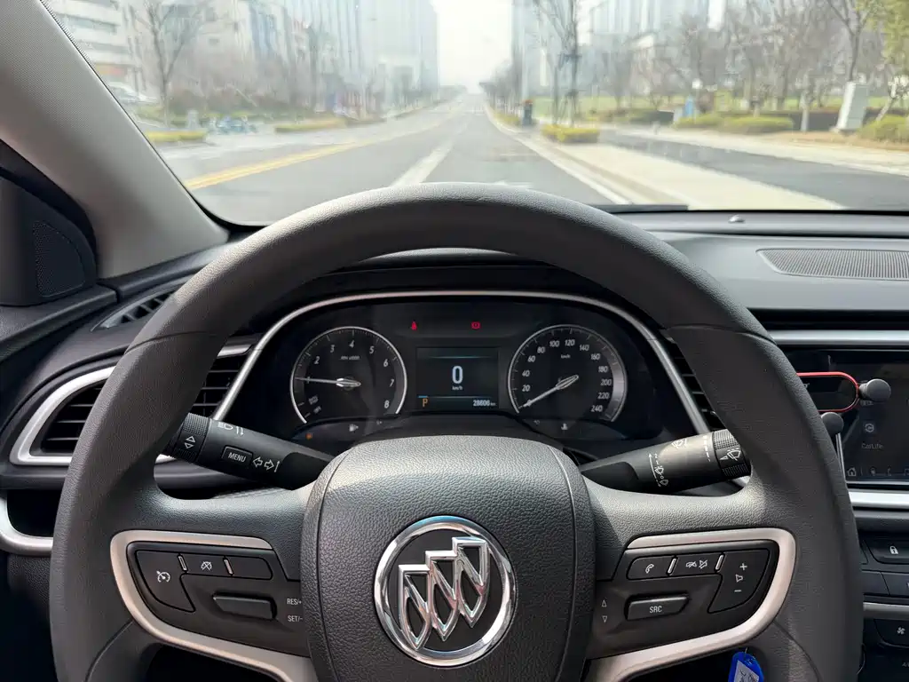 Buick Excelle 2022 — фото 18