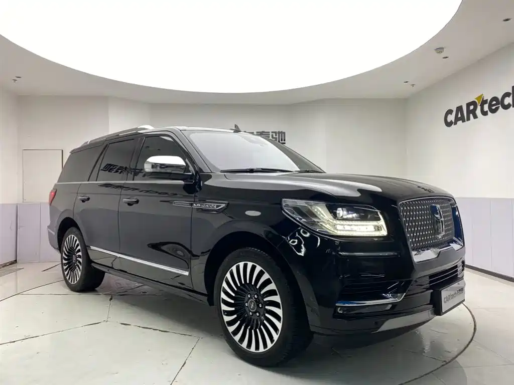 Lincoln Navigator 2020 — фото 2