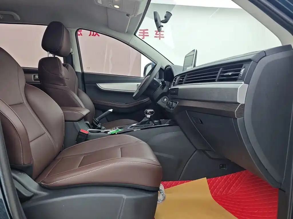 Dongfeng Fengxing T5 2023 — фото 10