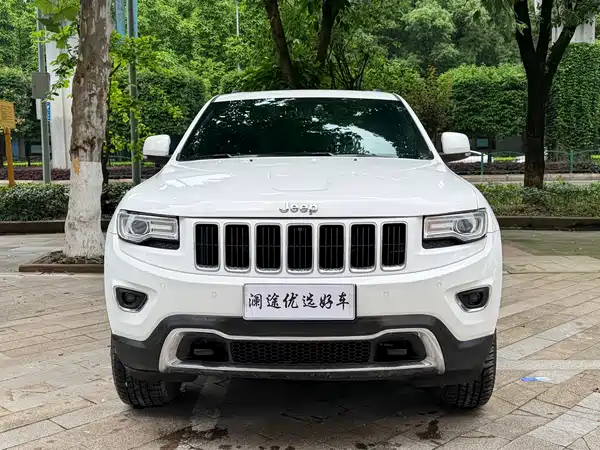 Jeep Grand Cherokee 2015