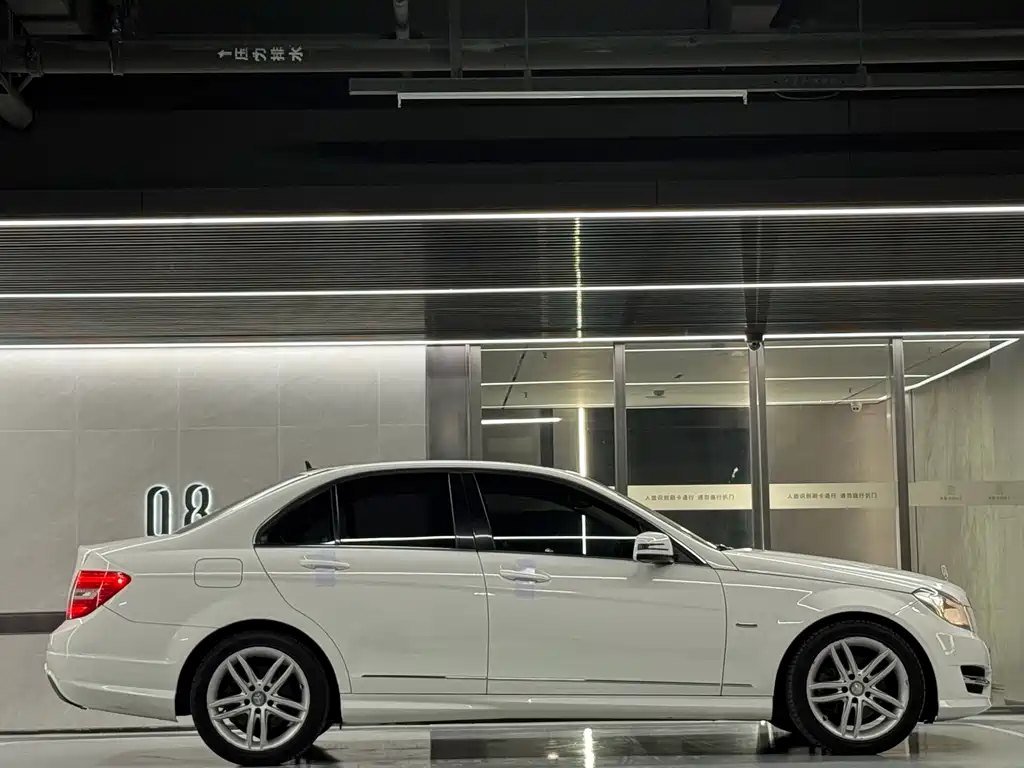 Mercedes-Benz C-Class 2014 — фото 12
