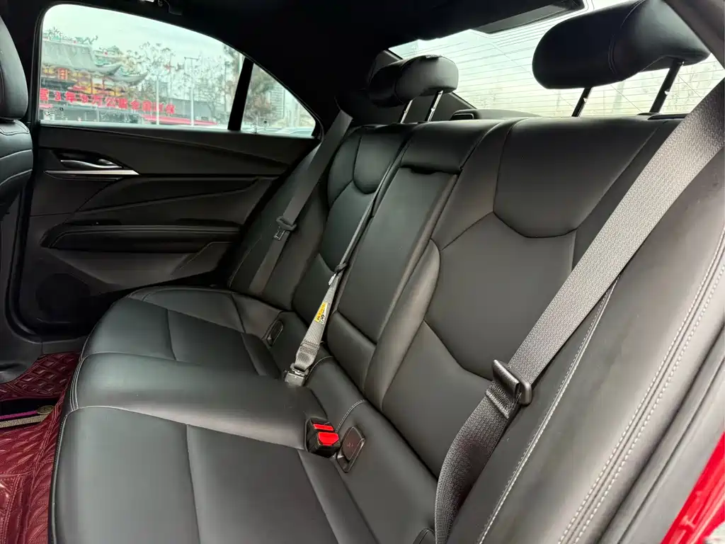 Cadillac CT4 2021 — фото 10