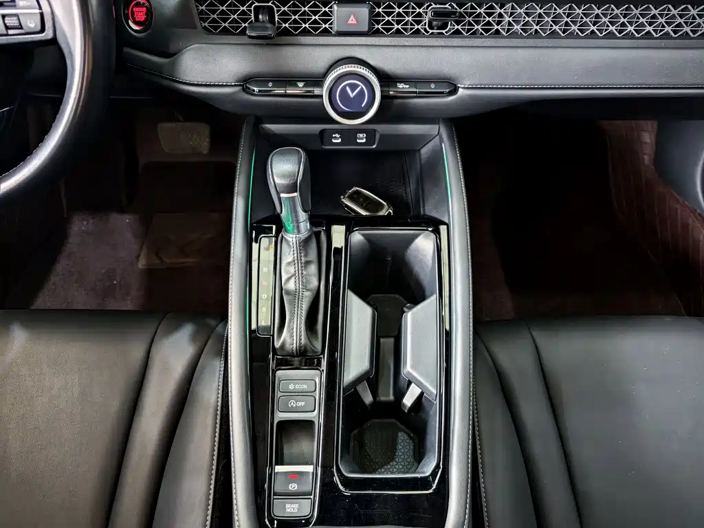 Honda Accord 2023 — фото 10