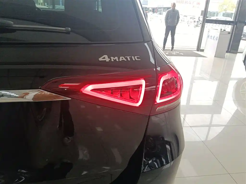 Mercedes-Benz GLE 2019 — фото 24