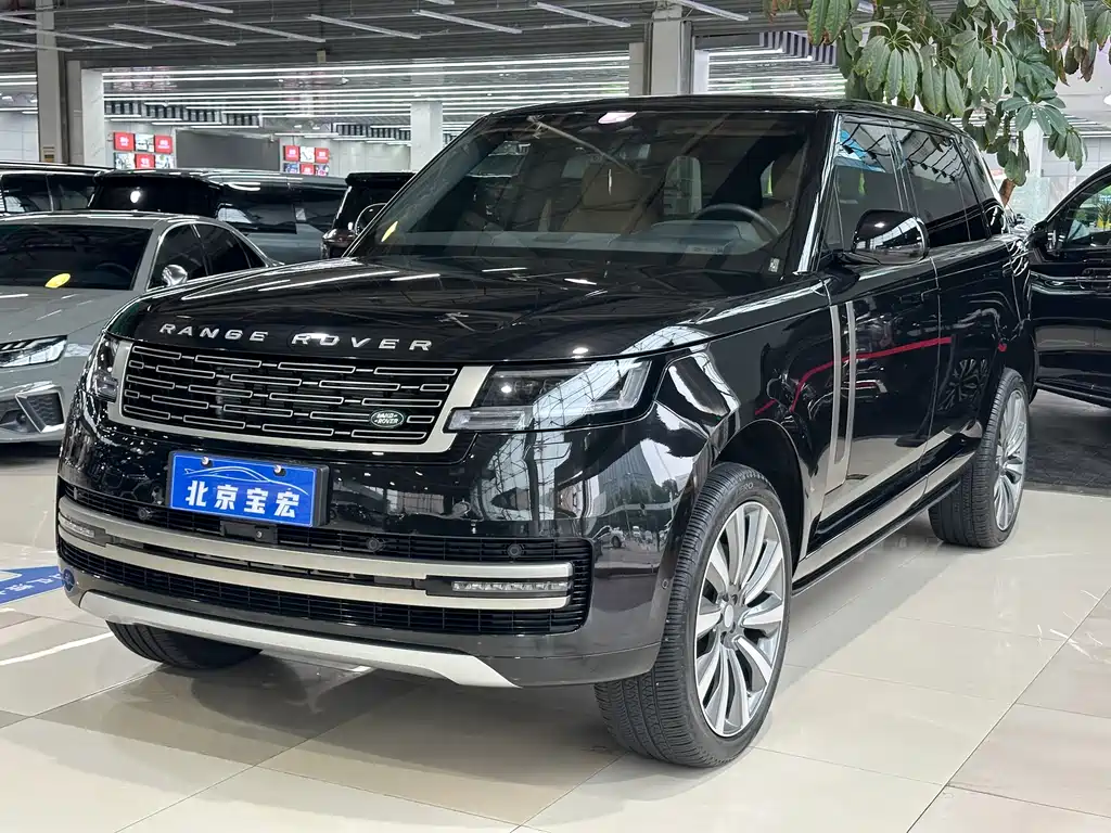 Land Rover Range Rover 2025 — фото 1