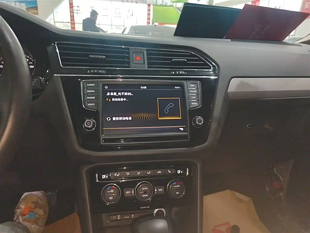 Volkswagen Tiguan L 2018 — фото 13