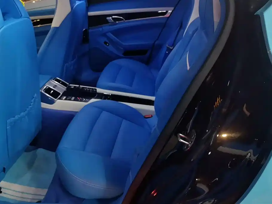Porsche Panamera 2015 — фото 11