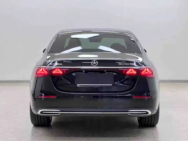 Mercedes-Benz E-Class 2024