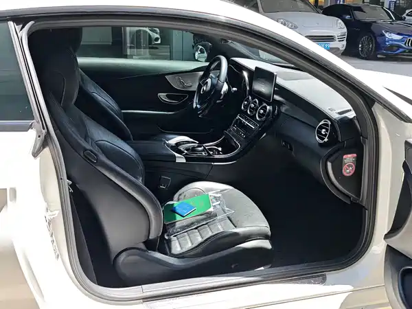 Mercedes-Benz C-Class 2018