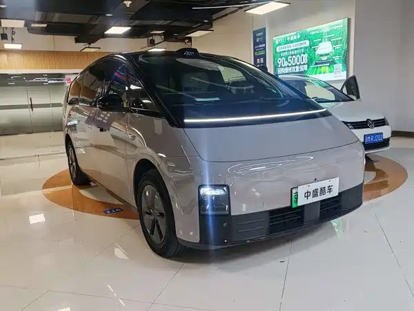Li Auto MEGA 2024