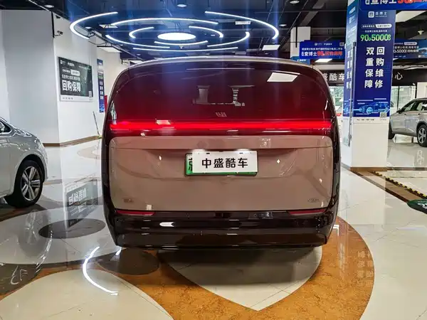 Li Auto MEGA 2024