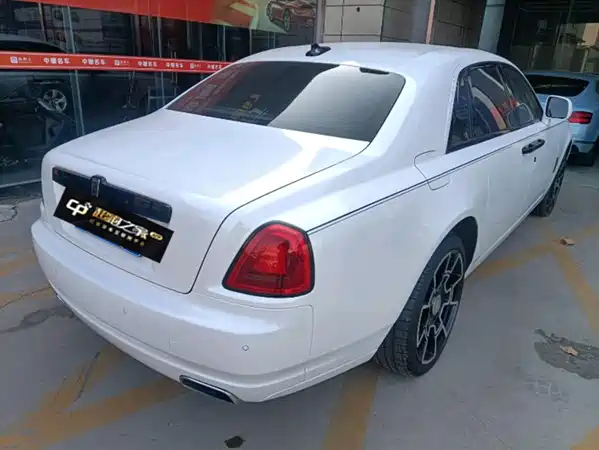 Rolls-Royce Ghost 2010
