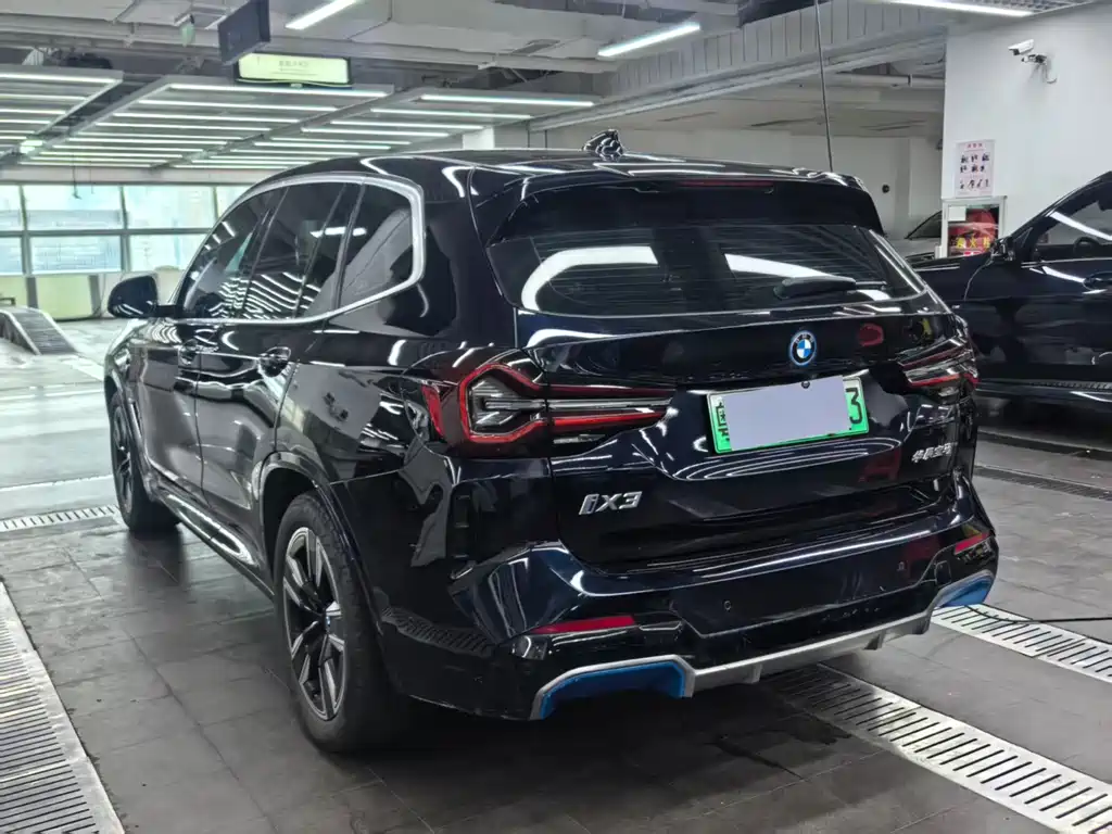 BMW iX3 2022 — фото 9