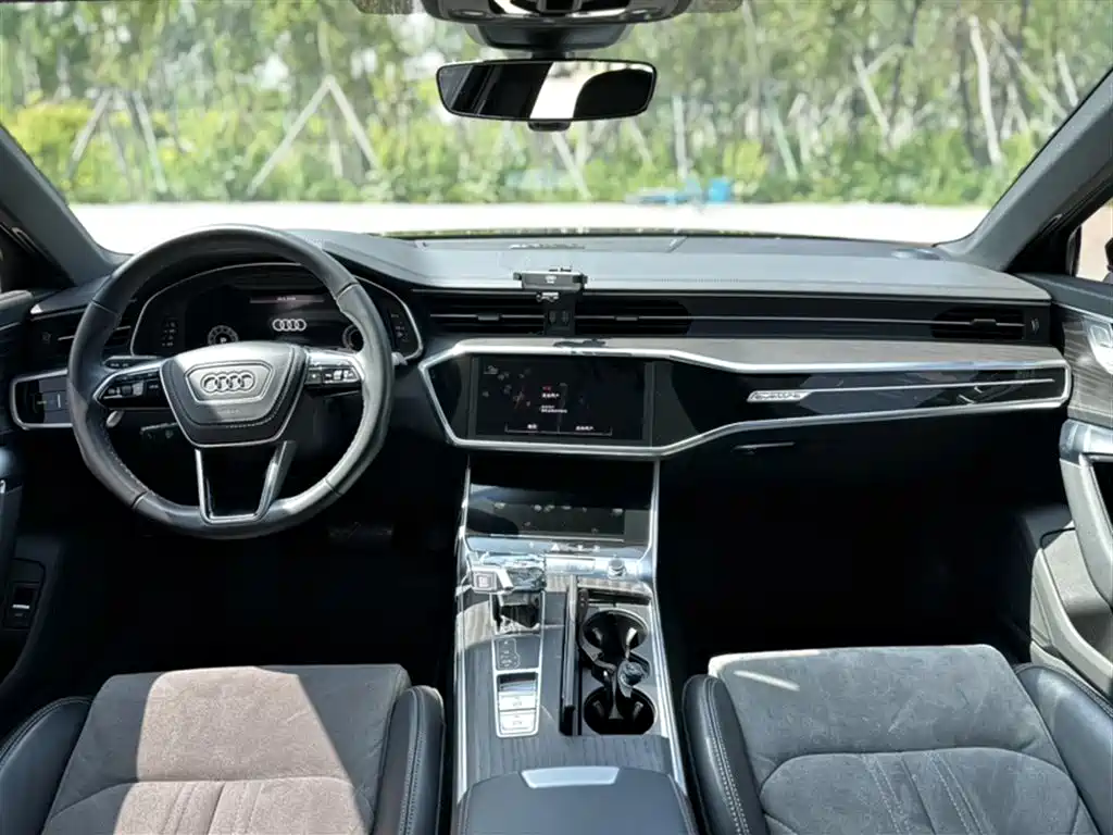 Audi A6L 2024 — фото 19