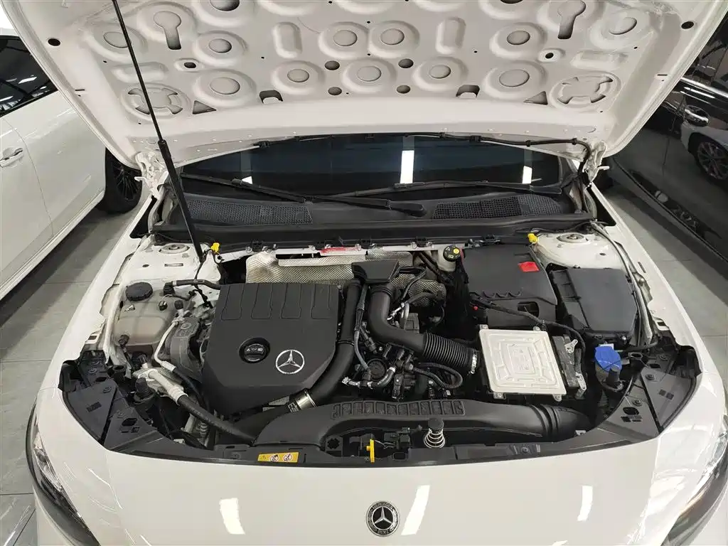 Mercedes-Benz A-Class 2021 — фото 20