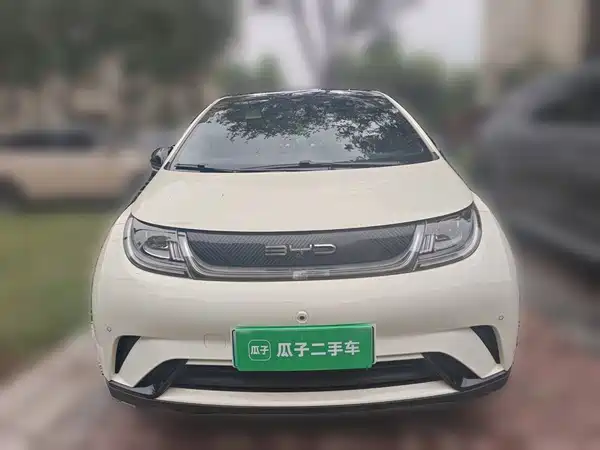BYD Dolphin 2023