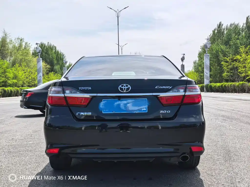 Toyota Camry 2016 — фото 8