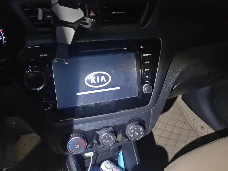Kia K2 2016 — фото 13