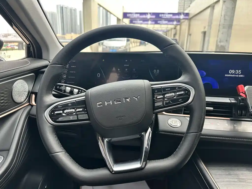 Chery Omoda 2022 — фото 10