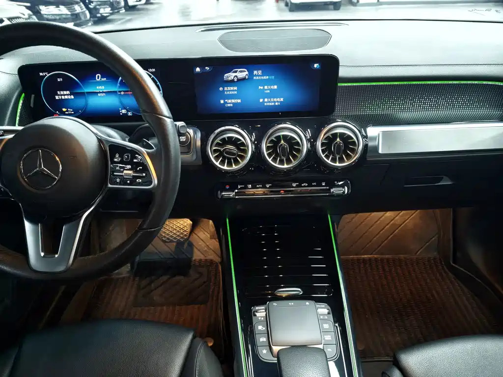 Mercedes-Benz EQB 2023 — фото 12