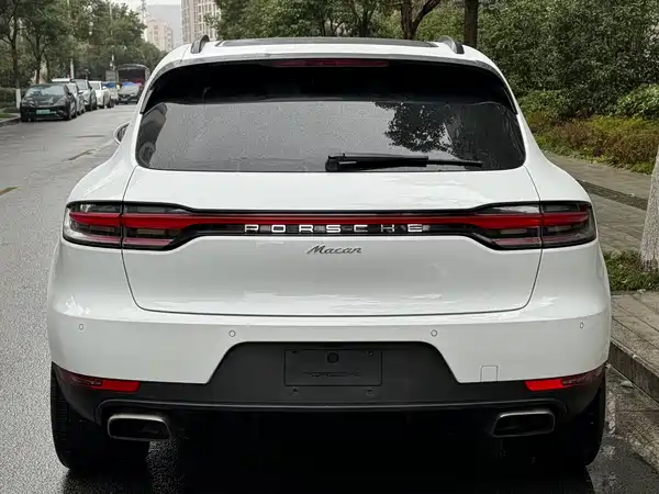 Porsche Macan 2021