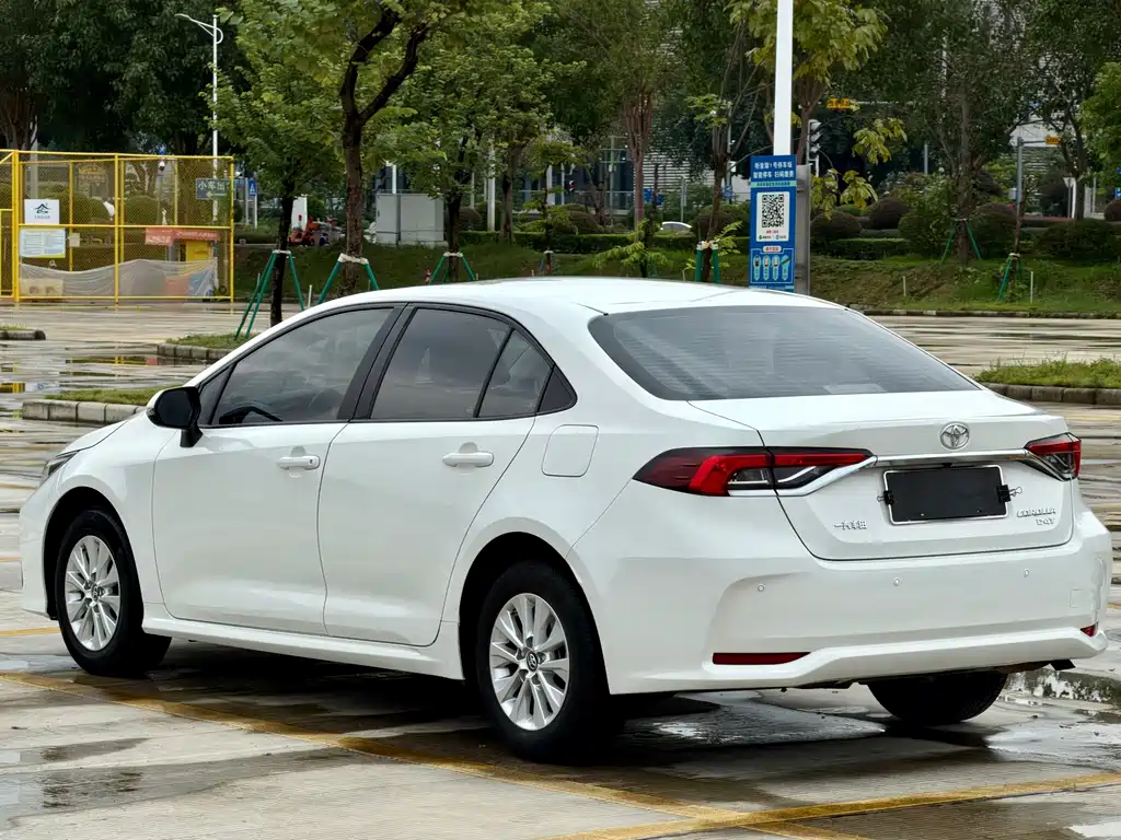 Toyota Corolla 2020 — фото 6