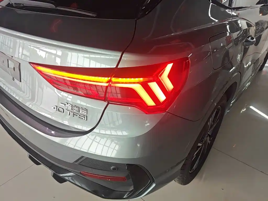 Audi Q3 Sportback 2022 — фото 8