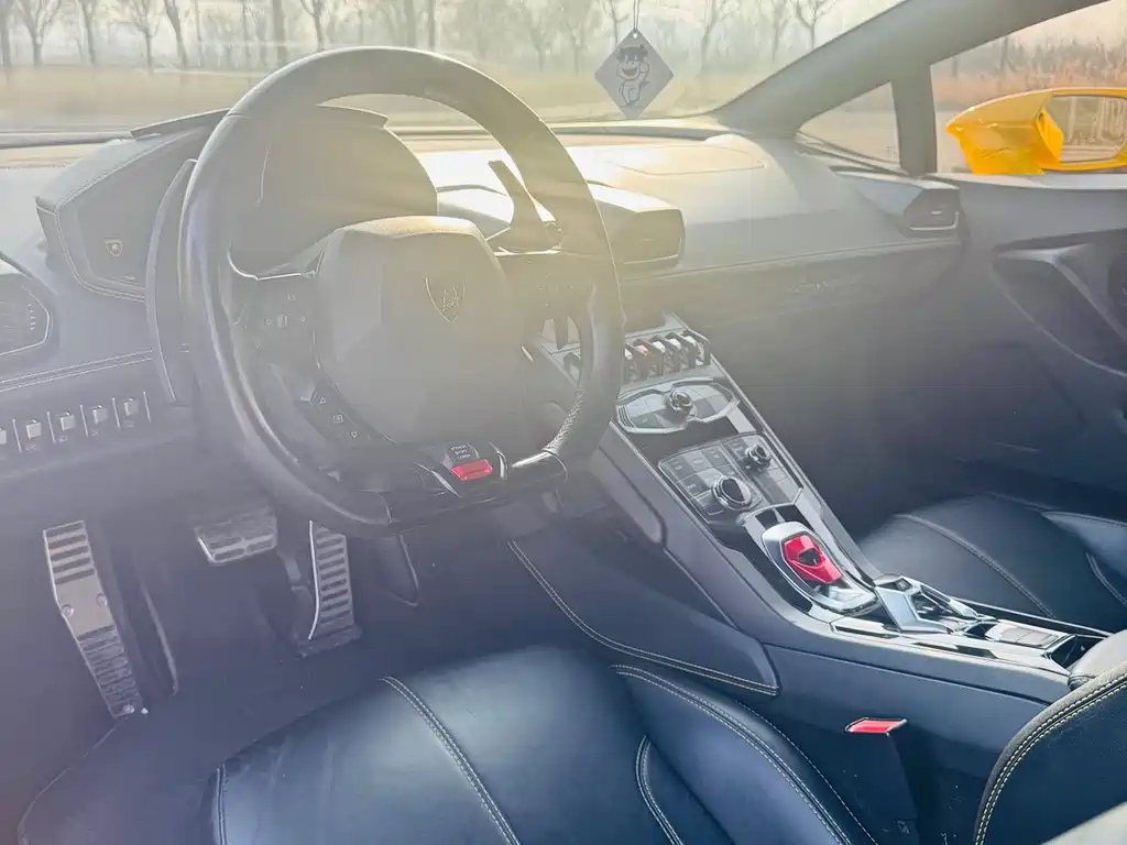 Lamborghini Huracan 2017 — фото 11