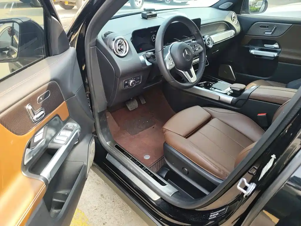 Mercedes-Benz GLB 2023 — фото 12