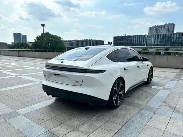 NIO ET5 2024