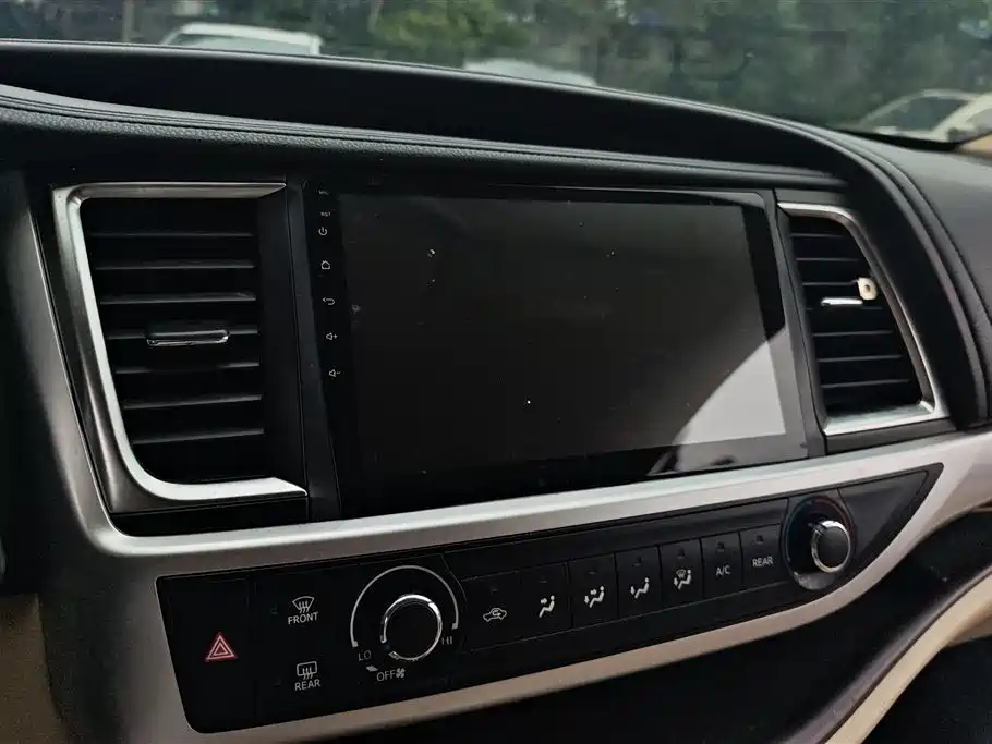 Toyota Highlander 2020 — фото 13