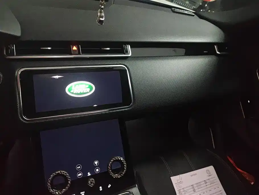 Land Rover Velar 2018 — фото 13