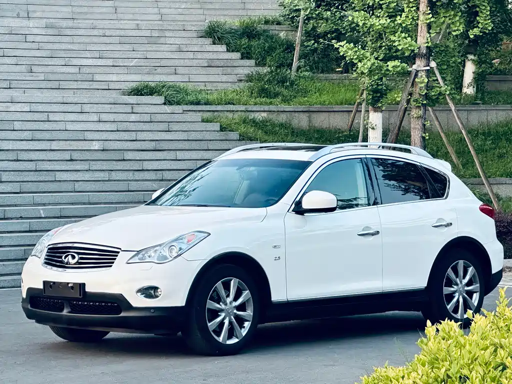 Infiniti QX50 2014 — фото 2