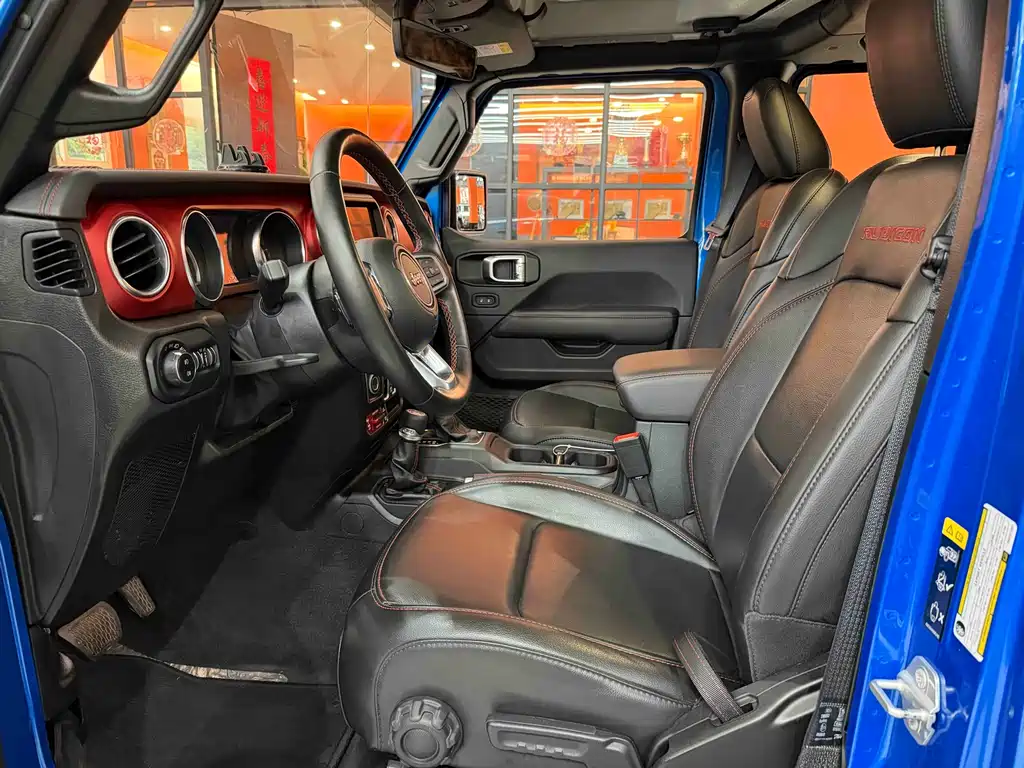 Jeep Wrangler 2024 — фото 13
