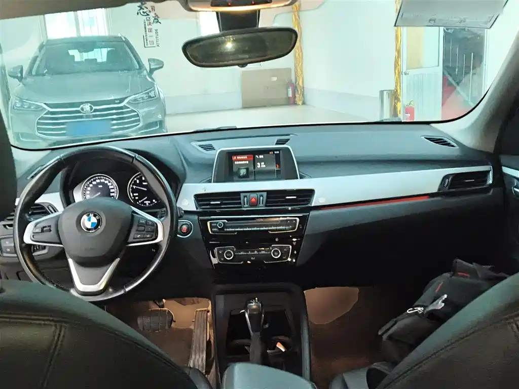 BMW X1 2018 — фото 6