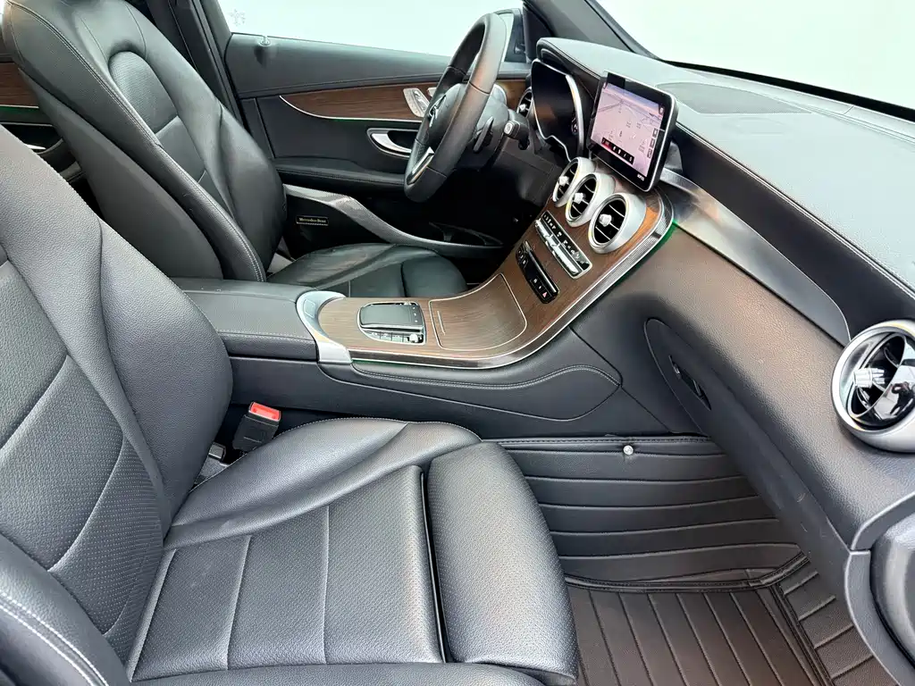 Mercedes-Benz GLC 2021 — фото 15