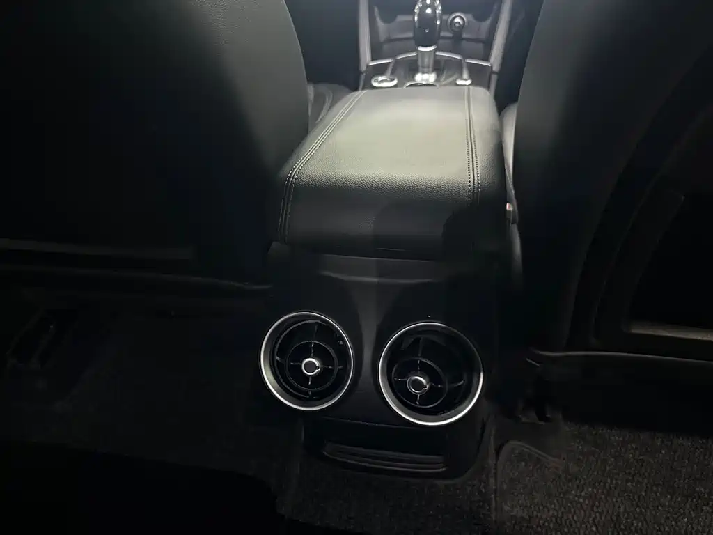 Alfa Romeo Stelvio 2019 — фото 14