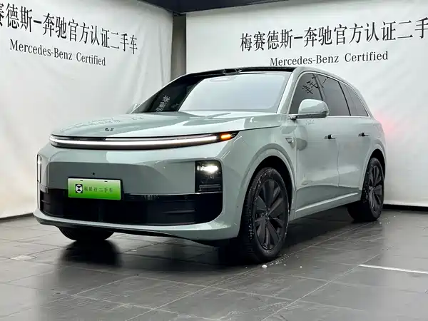 Li Auto L6 2025