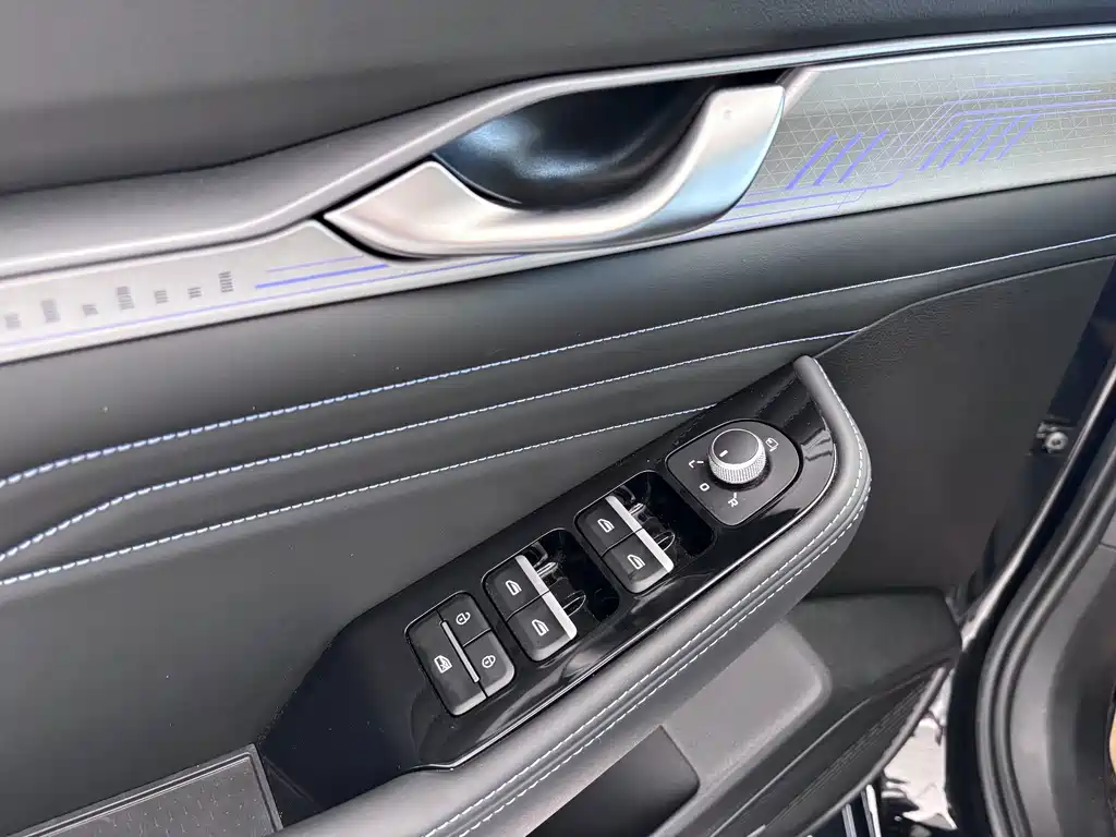 Geely Xingrui 2025 — фото 12