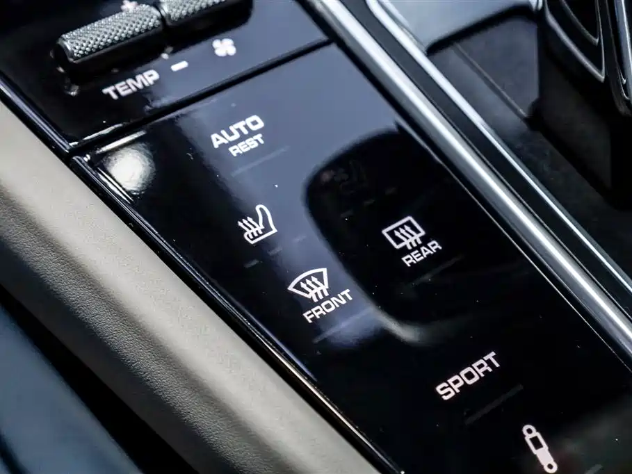 Porsche Cayenne 2021 — фото 18