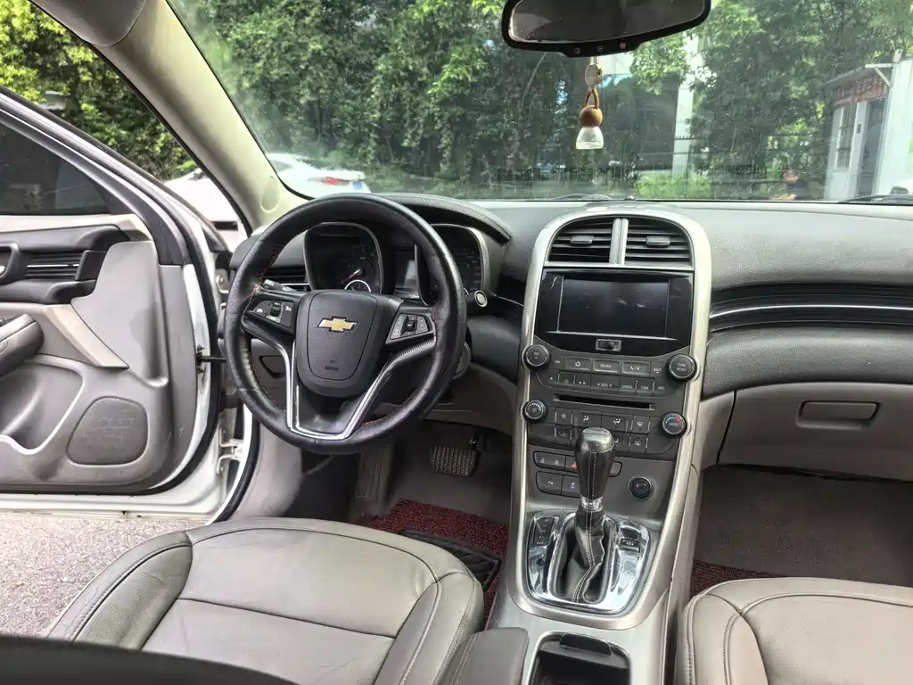 Chevrolet Malibu 2015 — фото 11