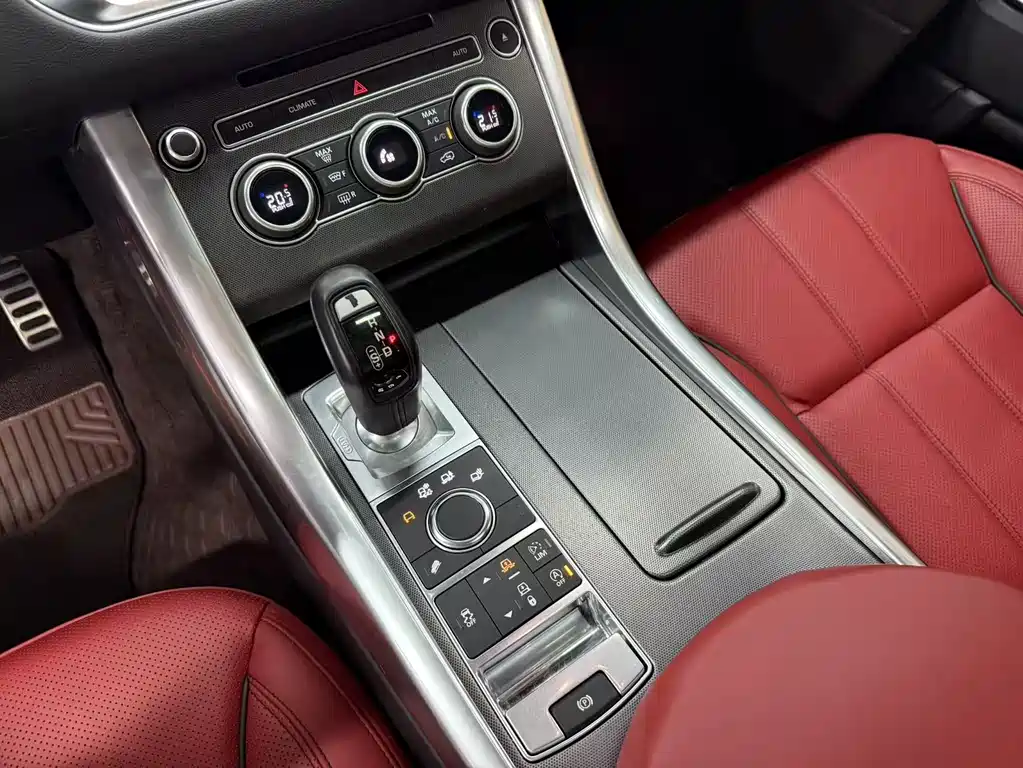 Land Rover Sport 2018 — фото 19