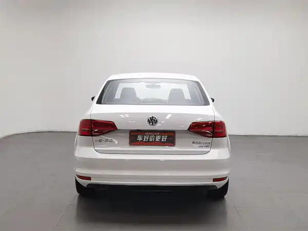 Volkswagen Sagitar 2017