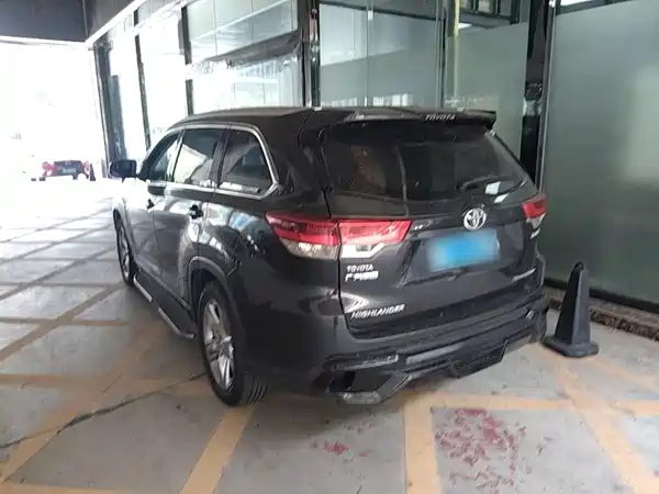 Toyota Highlander 2020